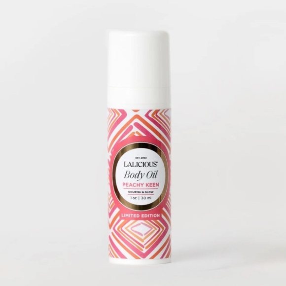 NWT LALICIOUS Peachy Keen Body Oil - Picture 1 of 3